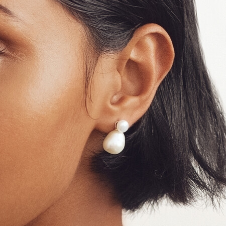 6-6.5mm Bar Drop Earrings with Cultured Freshwater Baroque Pearls in 10kt Yellow Gold 6-6.5mm Bar Drop Earrings with Cultured Freshwater Baroque Pearls in 10kt Yellow Gold