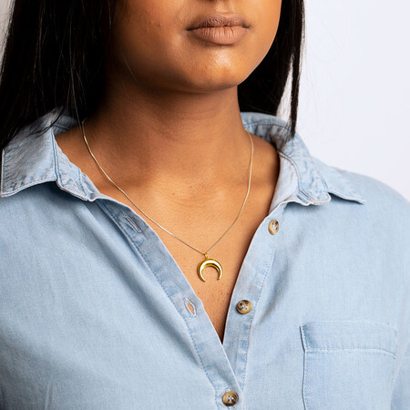 Crescent Pendant In 10ct Yellow Gold Crescent Pendant In 10ct Yellow Gold