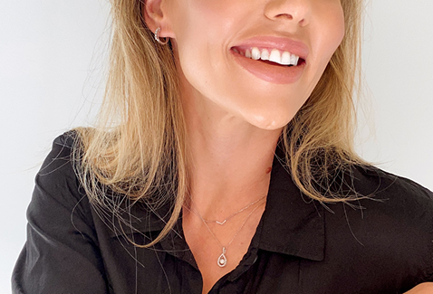 @monique_bree wearing dainty necklaces @monique_bree wearing dainty necklaces