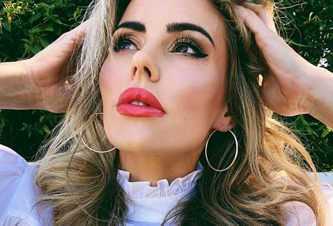@monique_bree wearing hoop earrings @monique_bree wearing hoop earrings