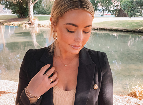 Rachel's yellow gold jewellery styling Rachel's yellow gold jewellery styling