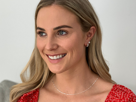 Hoop and earring stud set and silver chain Hoop and earring stud set and silver chain